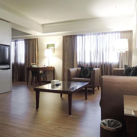Check Inn Taipei Neihu Екстериор снимка